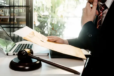 Business Attorney The Ultimate Guide for Modern business